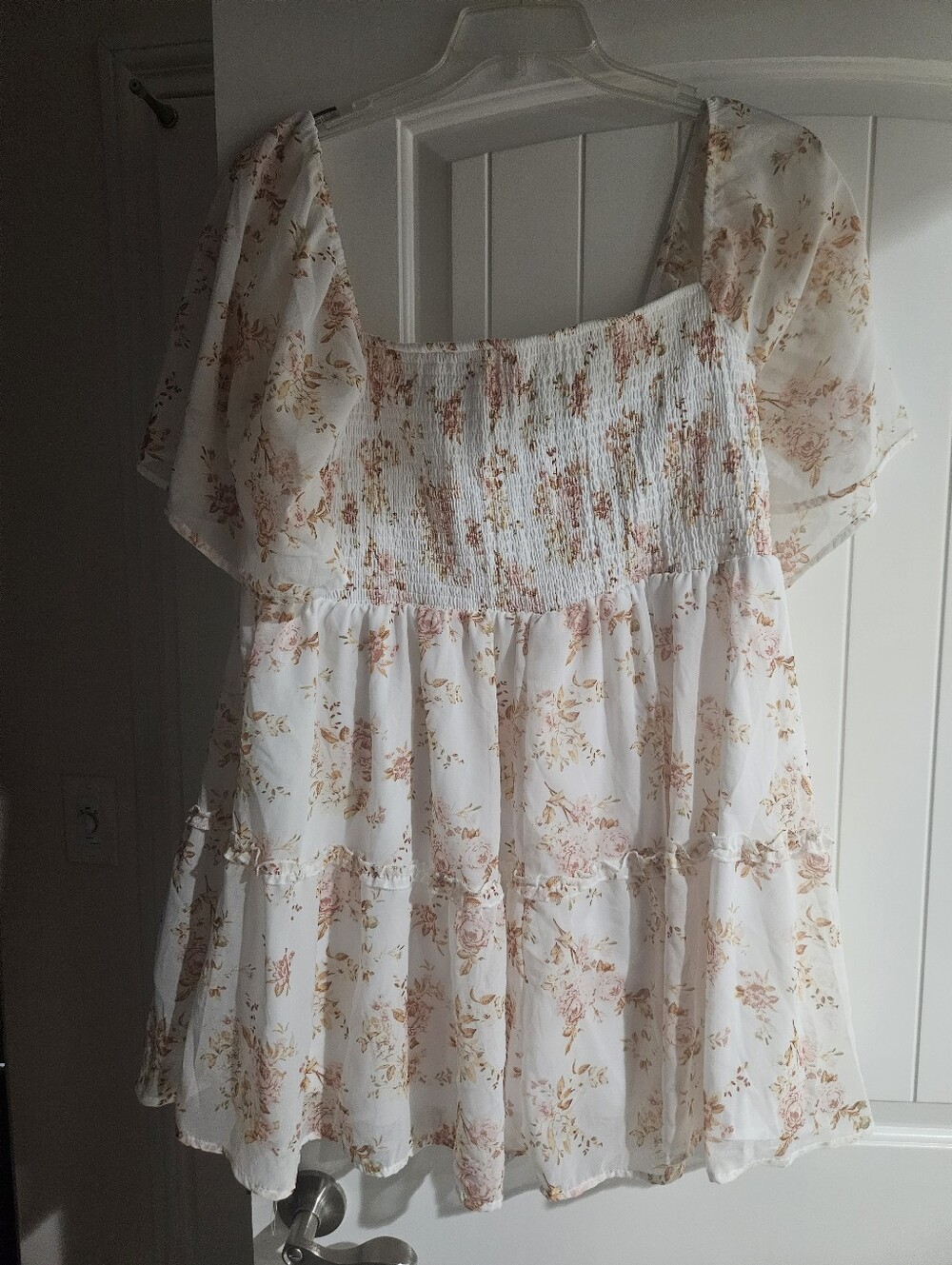 Women's Justify Ivory Floral Smocked Dress Size 3x
